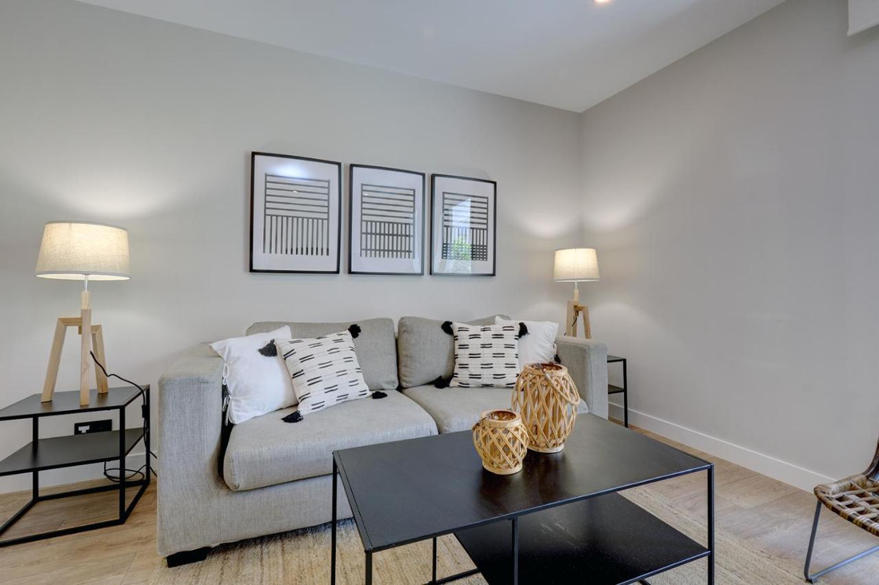 Stylish 2 Bedroom Apartment In Estepona Old Town エクステリア 写真