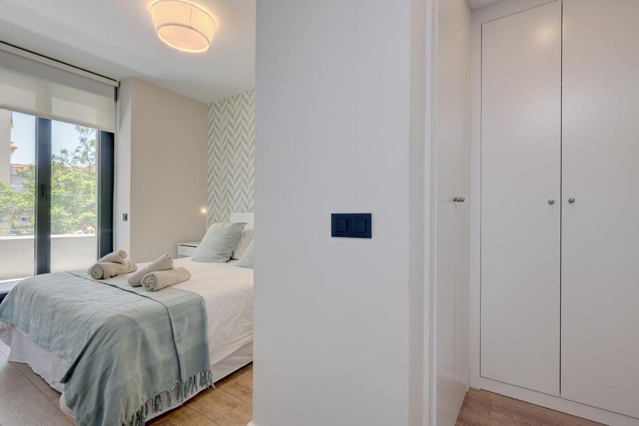 Stylish 2 Bedroom Apartment In Estepona Old Town エクステリア 写真